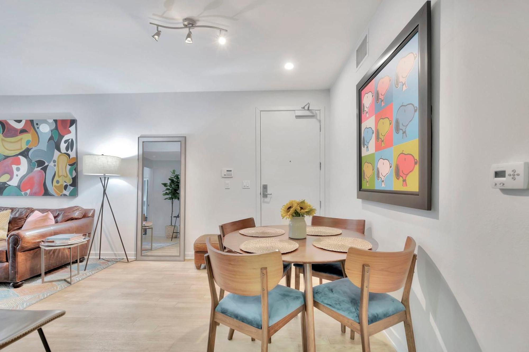 10 Cozy Heart Of Santa Monica *