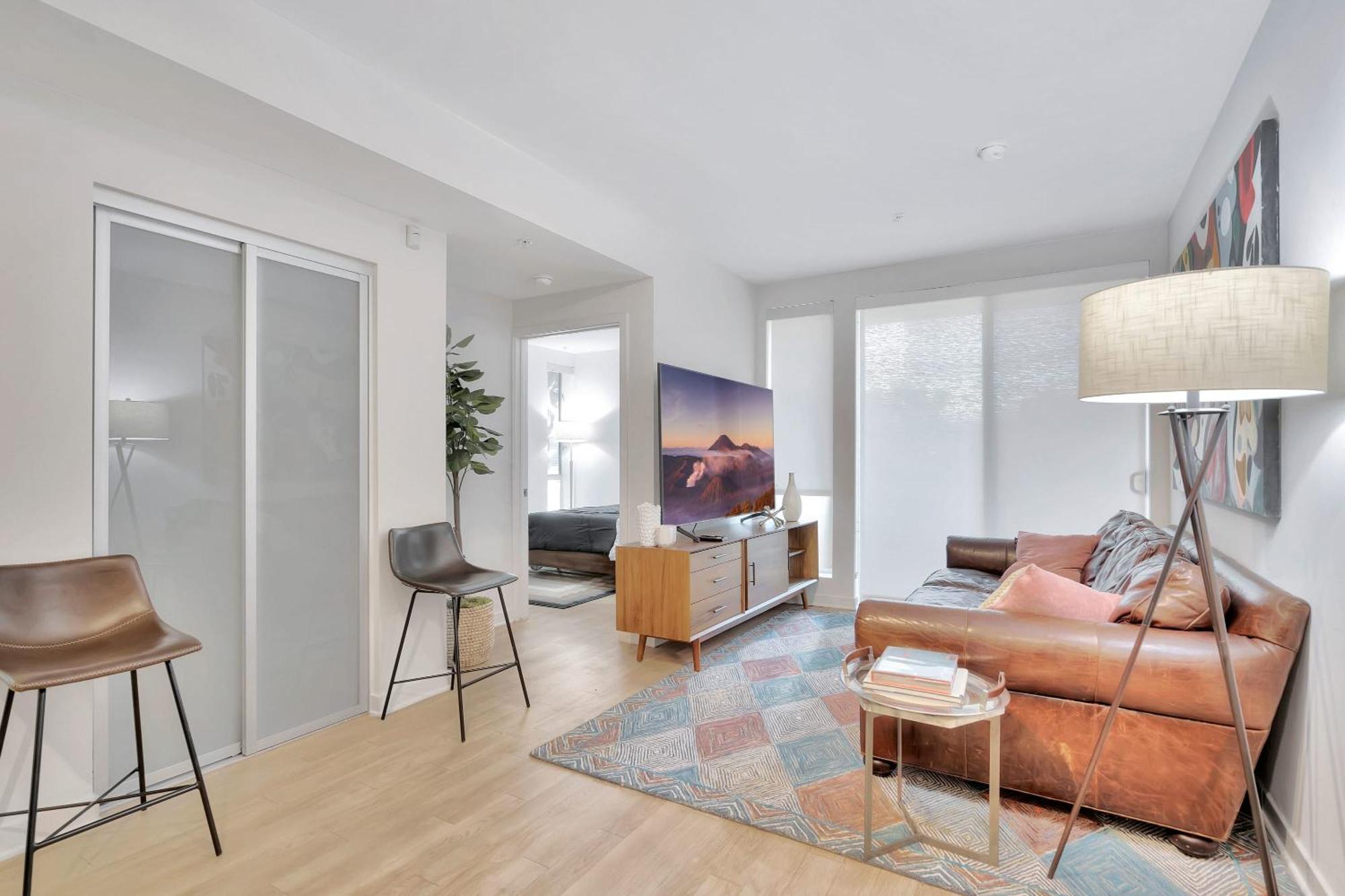 10 Cozy Heart Of Santa Monica *