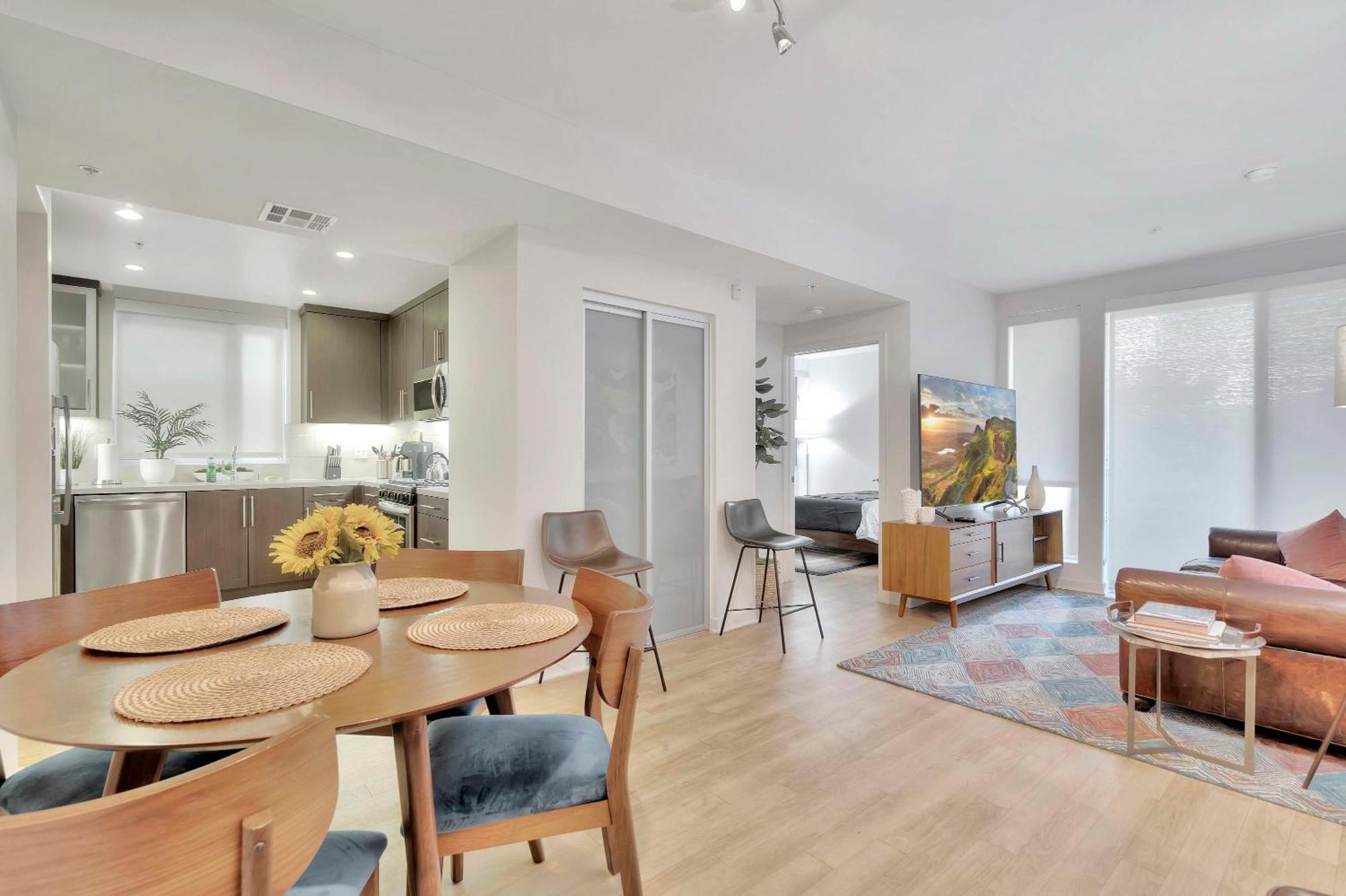 10 Cozy Heart Of Santa Monica Apartment Los Angeles